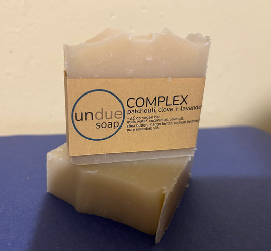 complex: patchouli, clove + lavender
