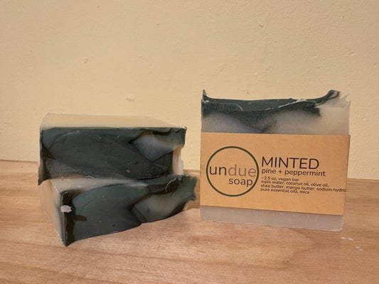 minted: pine + peppermint