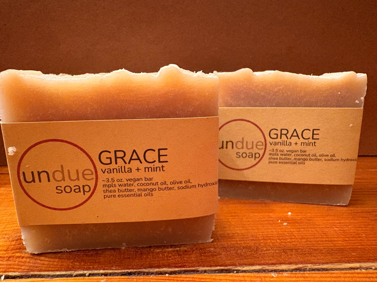 grace: vanilla + mint